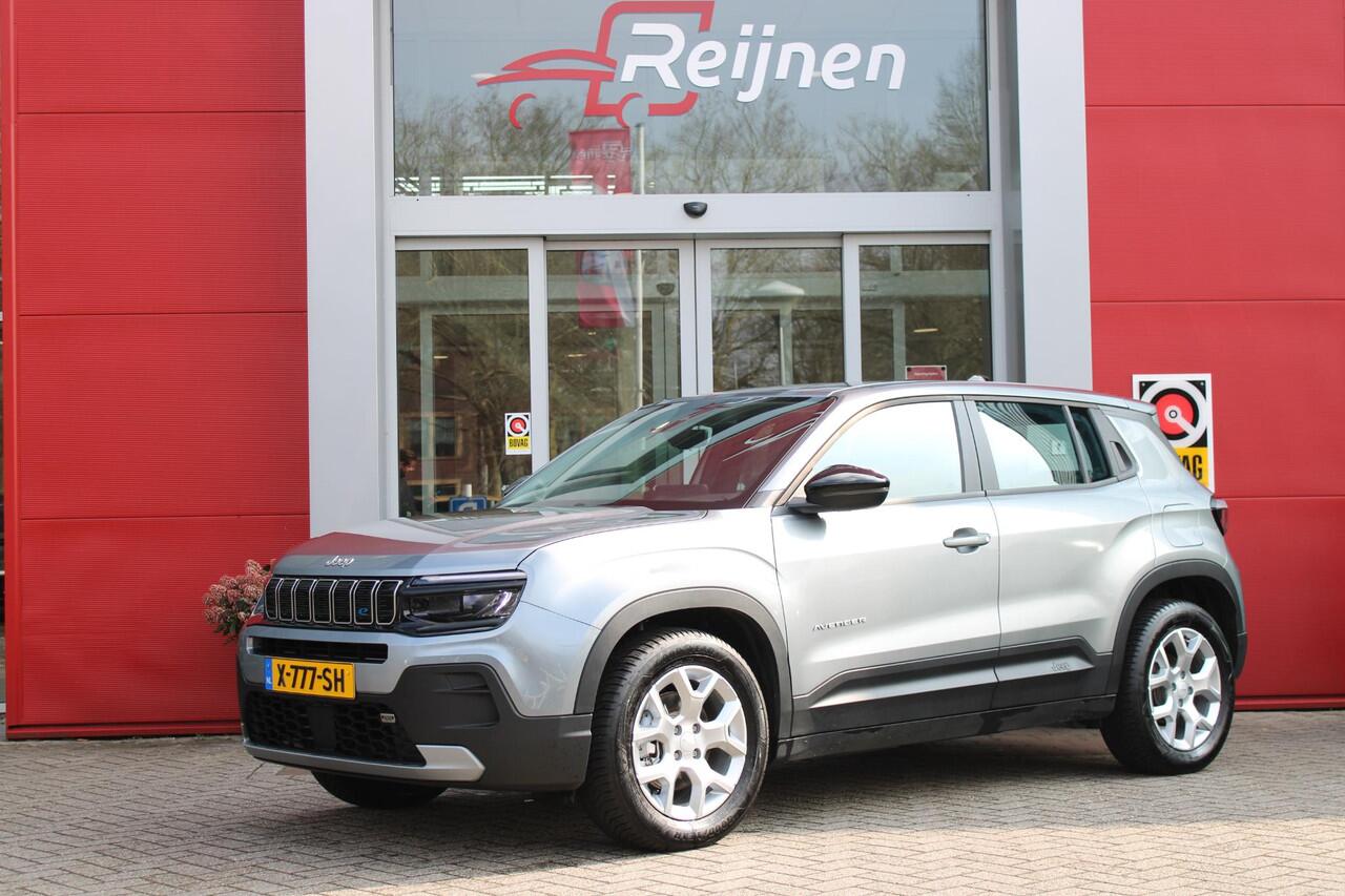 Jeep Avenger ALTITUDE 156PK 54 kWh | 3-FASE | ELEKTRISCH BEDIENBARE ACHTERKLEP | ACHTERUITRIJ CAMERA | NAVIGATIE | DRAADLOZE APPLE CARPLAY/ANDROID AUTO | ALL SEASON BANDEN | LICHTMETALEN VELGEN 17" | ADAPTIVE CRUISE CONTROL | DAB+ RADIO | DRAADLOZE TELEFOONLADER | KEY