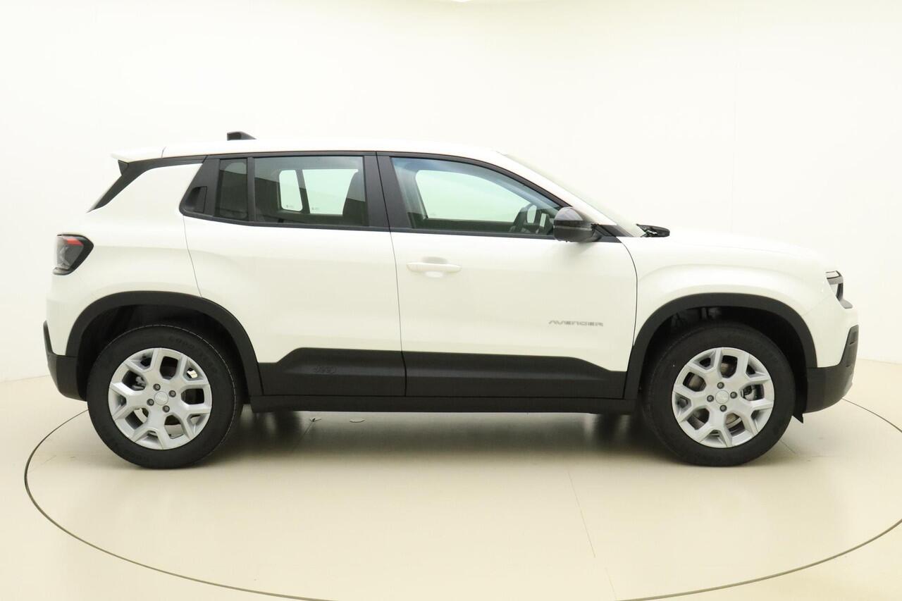Jeep Avenger Altitude 54 kWh Navigatie | Stoelverwarming | LED verlichting | Lichtmetalen velgen | Apple Carplay/Android auto | Keyless