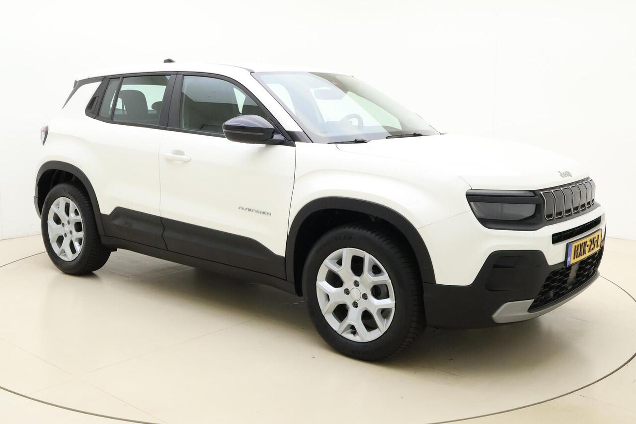 Jeep Avenger 1.2 Altitude 100 PK "Climate control | Navigatie via Carplay | Dodehoekassistent | Lichtmetalen velgen | Cruise control | Stoel & voorruitverwarming