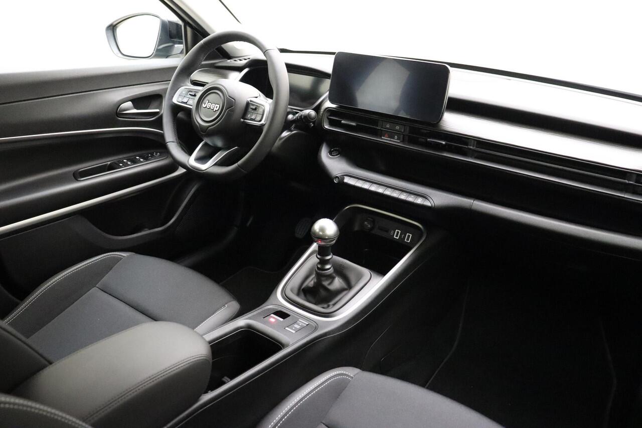 Jeep Avenger 1.2 Altitude 100 PK | Navigatie | Climate control | Camera | Parkeersensoren | Keyless | Lichtmetalen velgen | Parkeersensoren