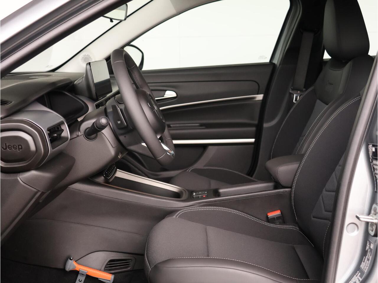 Jeep Avenger 1.2 e-Hybrid Altitude