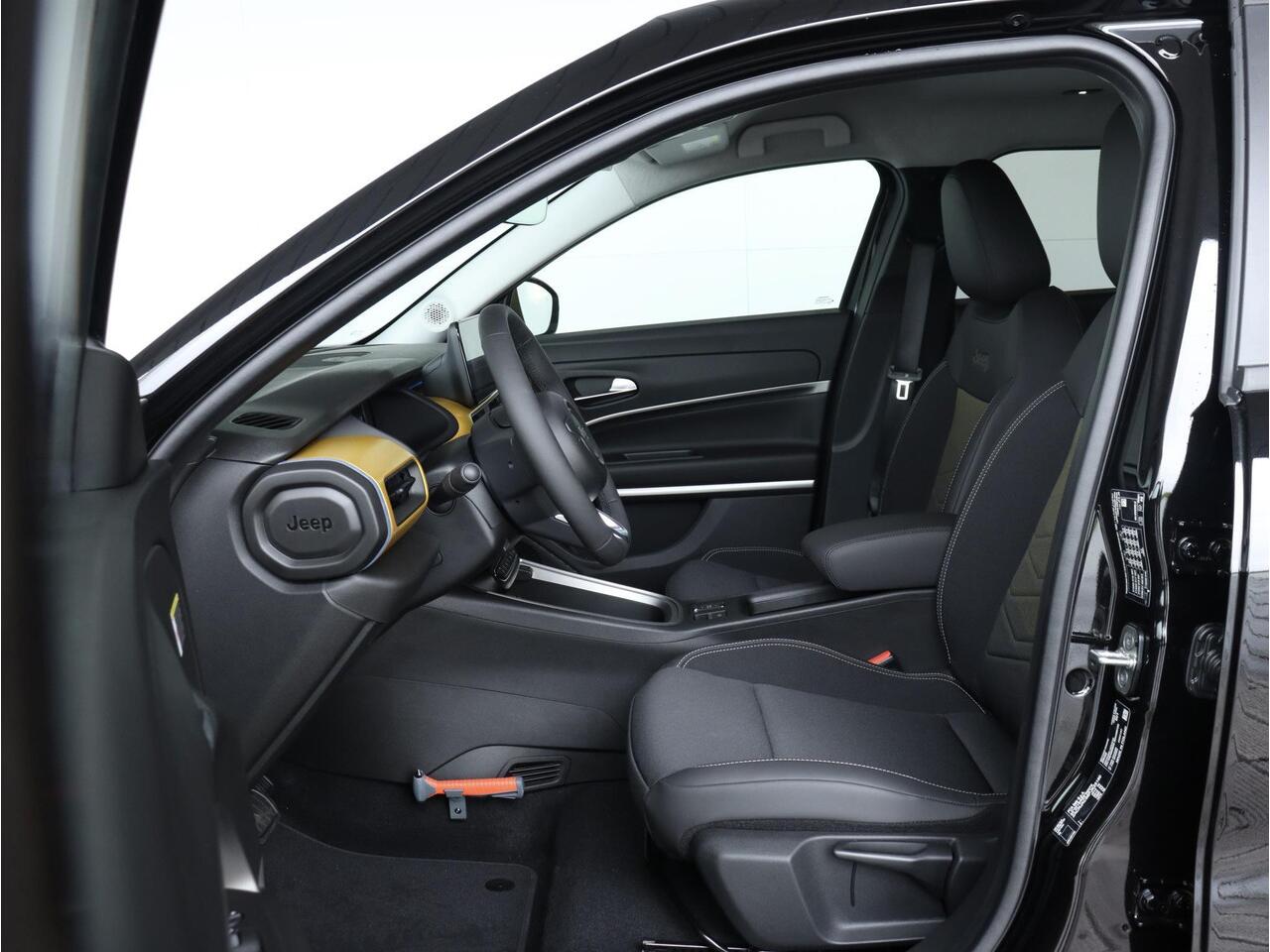 Jeep Avenger Summit 54 kWh | Full LED | Navi | Voorruit verwarming |