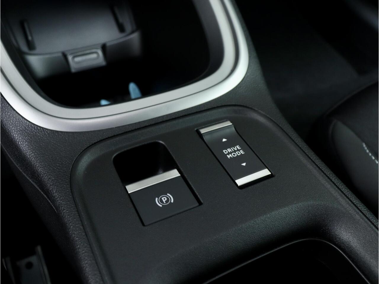 Jeep Avenger Summit 54 kWh | Full LED | Navi | Voorruit verwarming |