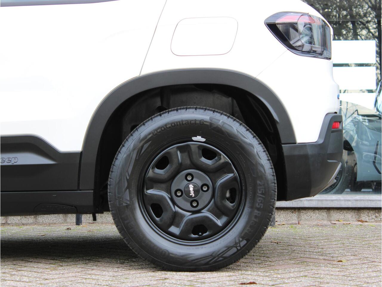 Jeep Avenger Longitude 54 kWh | Automaat | Climate / Apple Carplay