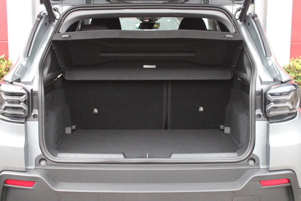 Jeep Avenger 1.2 110PK e-Hybrid SUMMIT | STOEL/VOORRUIT VERWARMING | DRAADLOZE APPLE CARPLAY/ANDROID AUTO | NAVIGATIE | ACHETRUITRIJ CAMERA | KEYLESS ENTRY/START | PARKEERSENSOREN VOOR EN ACHTER | ELEKTRISCH BEDIENBARE ACHTERKLEP | VERWARMBARE VOORRUIT/VOORSTOELEN | 1