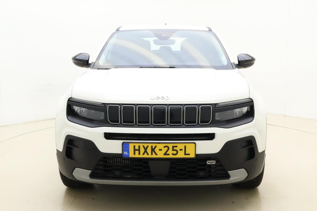Jeep Avenger 1.2 Altitude 100 PK "Climate control | Navigatie via Carplay | Dodehoekassistent | Lichtmetalen velgen | Cruise control | Stoel & voorruitverwarming