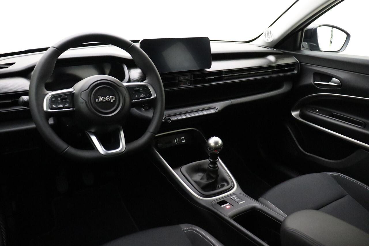 Jeep Avenger 1.2 Altitude 100 PK | Navigatie | Climate control | Camera | Parkeersensoren | Keyless | Lichtmetalen velgen | Parkeersensoren