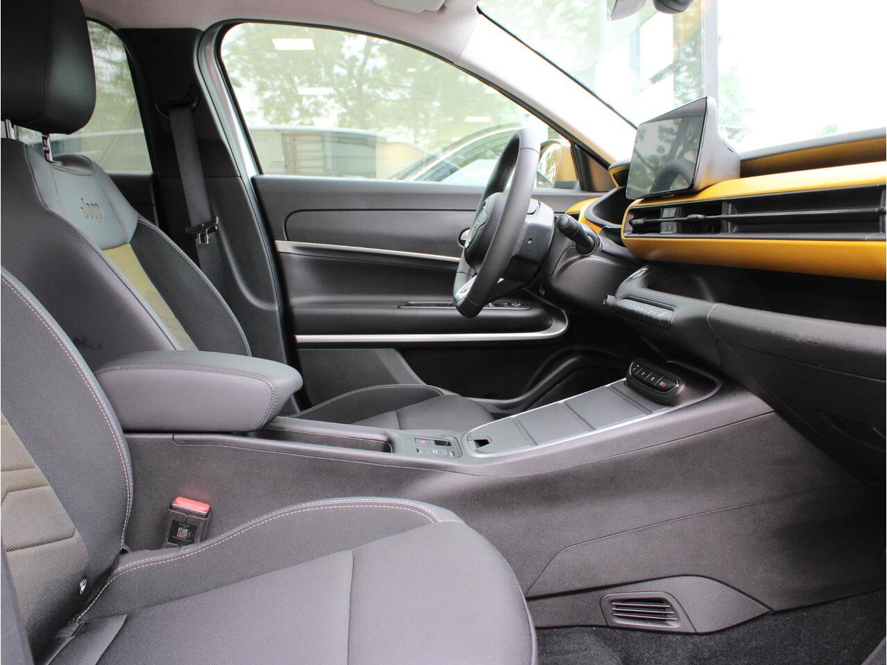 Jeep Avenger 1st Edition 54 kWh | Navi / Camera / Climate