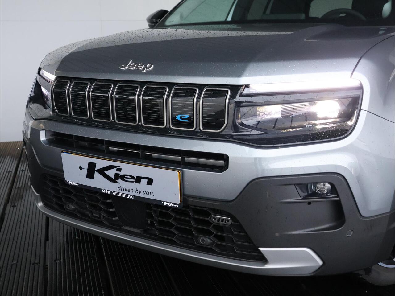 Jeep Avenger Summit 54 kWh | Full LED | Stoelverwarming | Voorruit verwarming | ACC