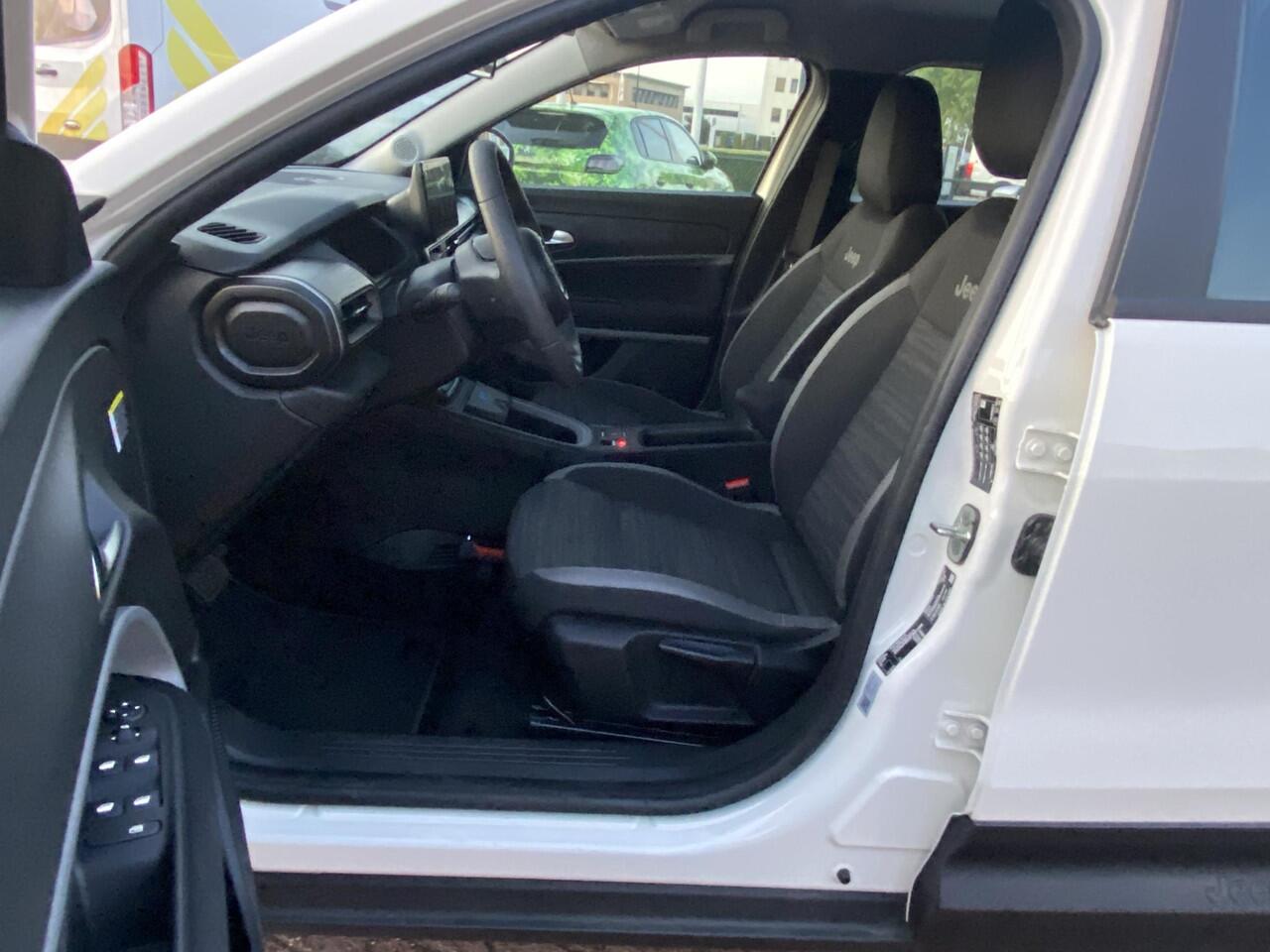 Jeep Avenger Longitude 54 kWh Prijs Incl Bovag garantie