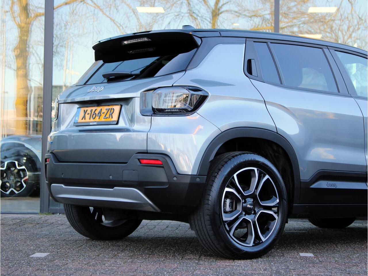 Jeep Avenger Altitude Business Pack 54 kWh | Navi / Camera / Climate