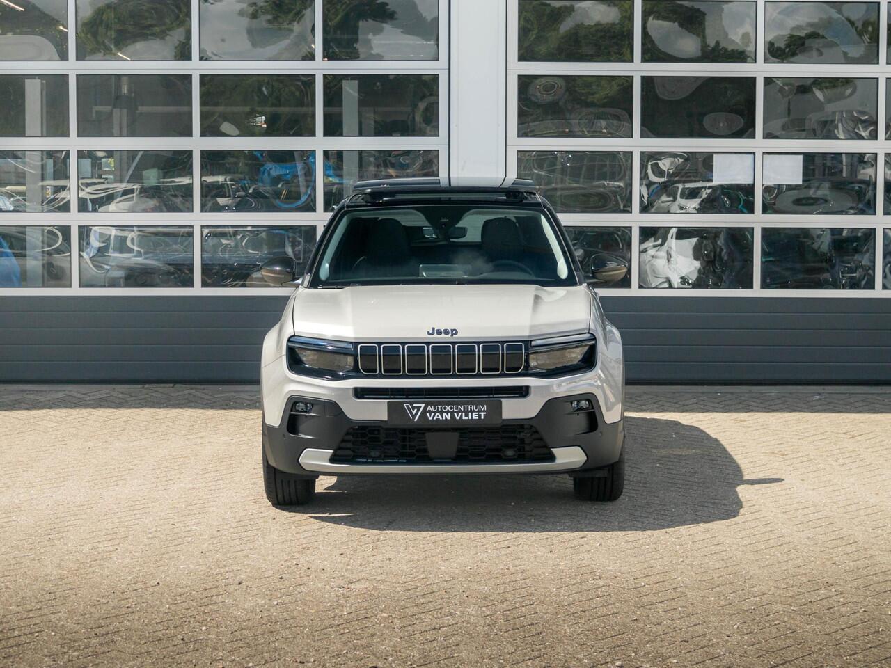 Jeep Avenger Summit 54 kWh | Uit voorraad leverbaar | 17% Bijtelling | Schuif/Kanteldak | Winter Pack | Warmtepomp | Info&Convenience Pack | Full Operational Lease ¤ 599,-