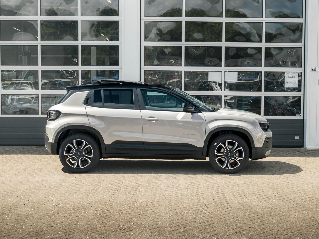 Jeep Avenger Summit 54 kWh | Uit voorraad leverbaar | 17% Bijtelling | Schuif/Kanteldak | Winter Pack | Warmtepomp | Info&Convenience Pack | Full Operational Lease ¤ 599,-