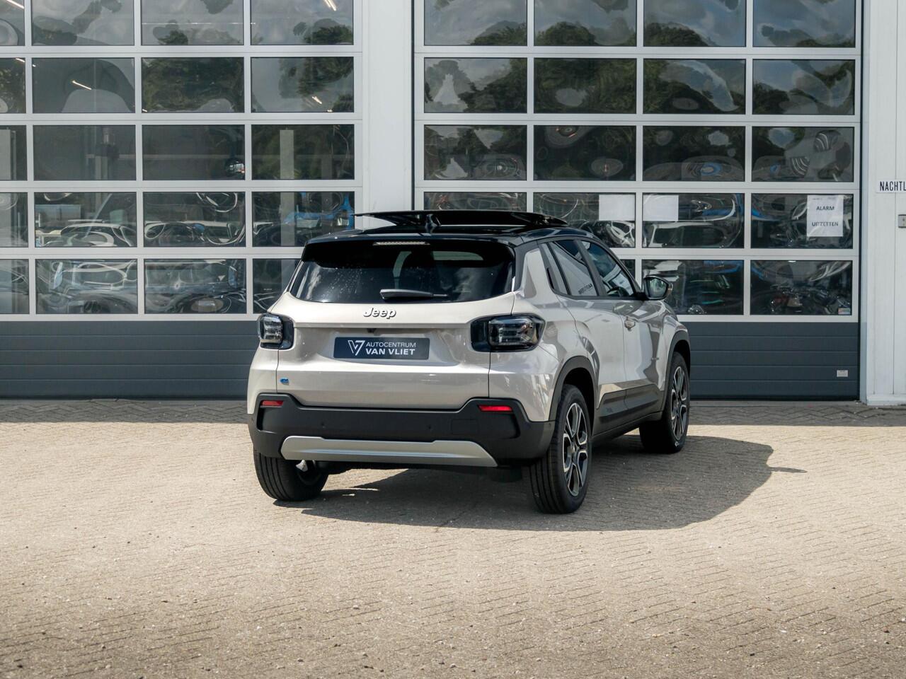 Jeep Avenger Summit 54 kWh | Uit voorraad leverbaar | 17% Bijtelling | Schuif/Kanteldak | Winter Pack | Warmtepomp | Info&Convenience Pack | Full Operational Lease ¤ 599,-