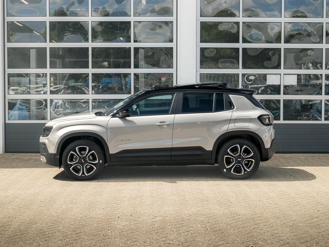 Jeep Avenger Summit 54 kWh | Uit voorraad leverbaar | 17% Bijtelling | Schuif/Kanteldak | Winter Pack | Warmtepomp | Info&Convenience Pack | Full Operational Lease ¤ 599,-