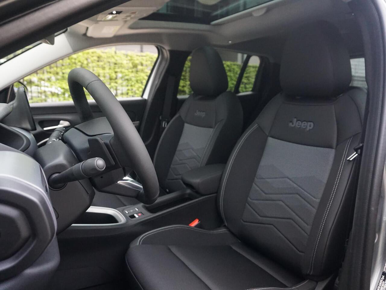 Jeep Avenger 1.2 e-Hybrid Summit