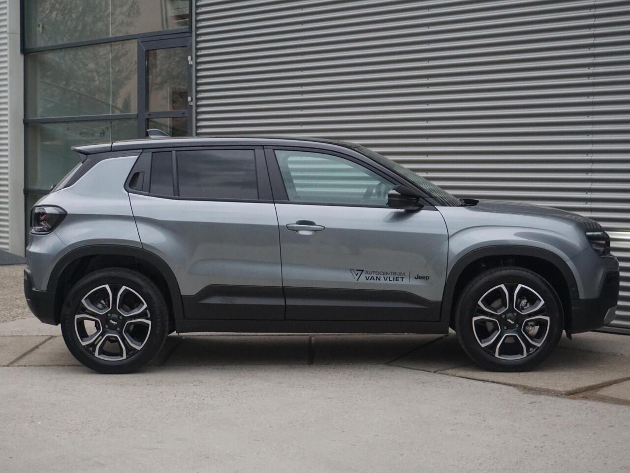 Jeep Avenger 1.2 e-Hybrid Summit