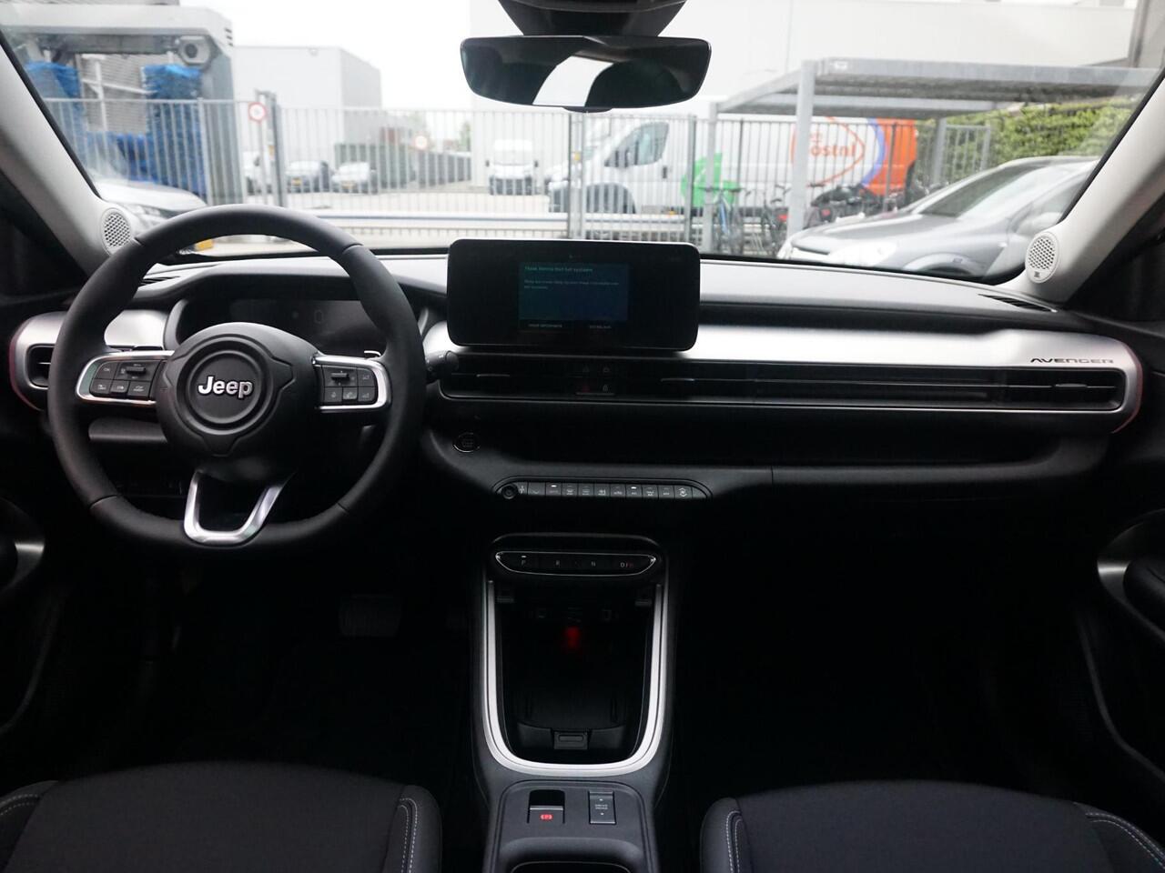 Jeep Avenger 1.2 e-Hybrid Summit