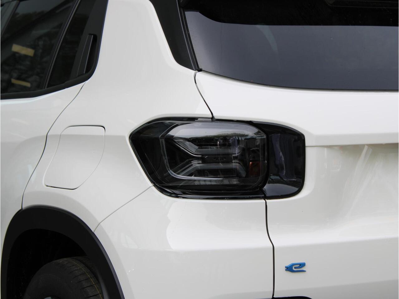 Jeep Avenger Summit 54 kWh VOORRAAD KORTING GRATIS WALLBOX