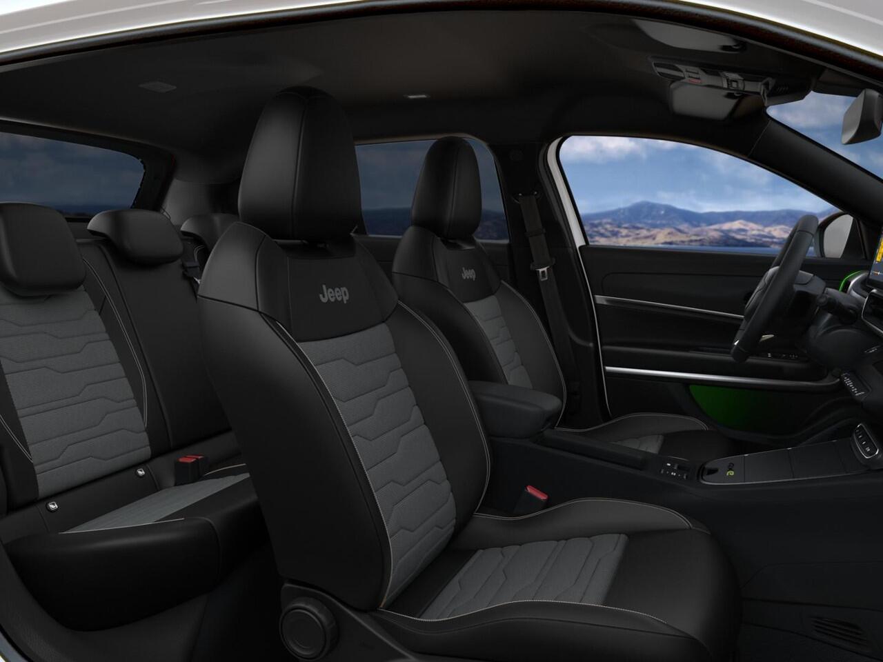 Jeep Avenger 1.2T 4xe Overland | Winter Pack | Infotainment & Convenience Pack | Bicolore