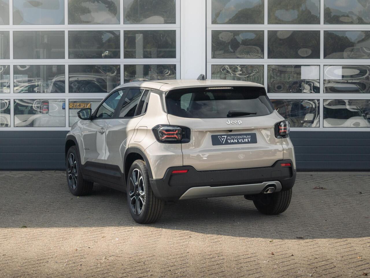 Jeep Avenger 1.2 e-Hybrid Summit | Winter Pack | Infotaiment & Convenience Pack