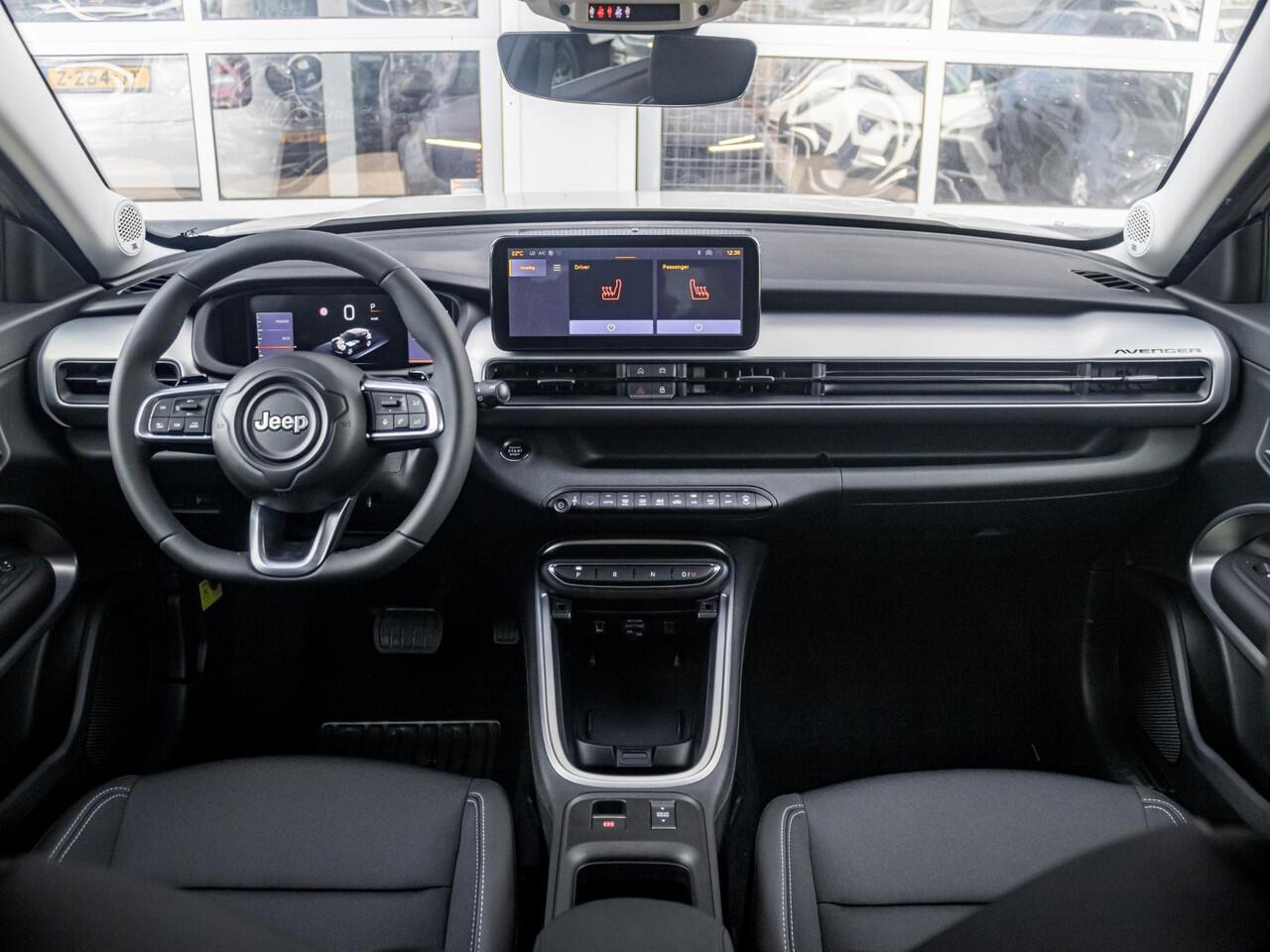 Jeep Avenger 1.2 e-Hybrid Summit | Winter Pack | Infotaiment & Convenience Pack