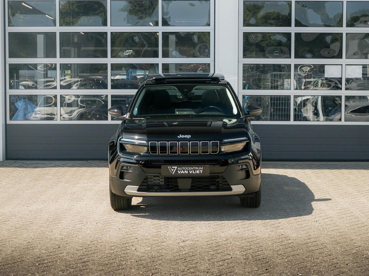 Jeep Avenger 1.2 e-Hybrid Summit | Winter Pack | Schuif/Kanteldak | Infotaiment&Convenience Pack