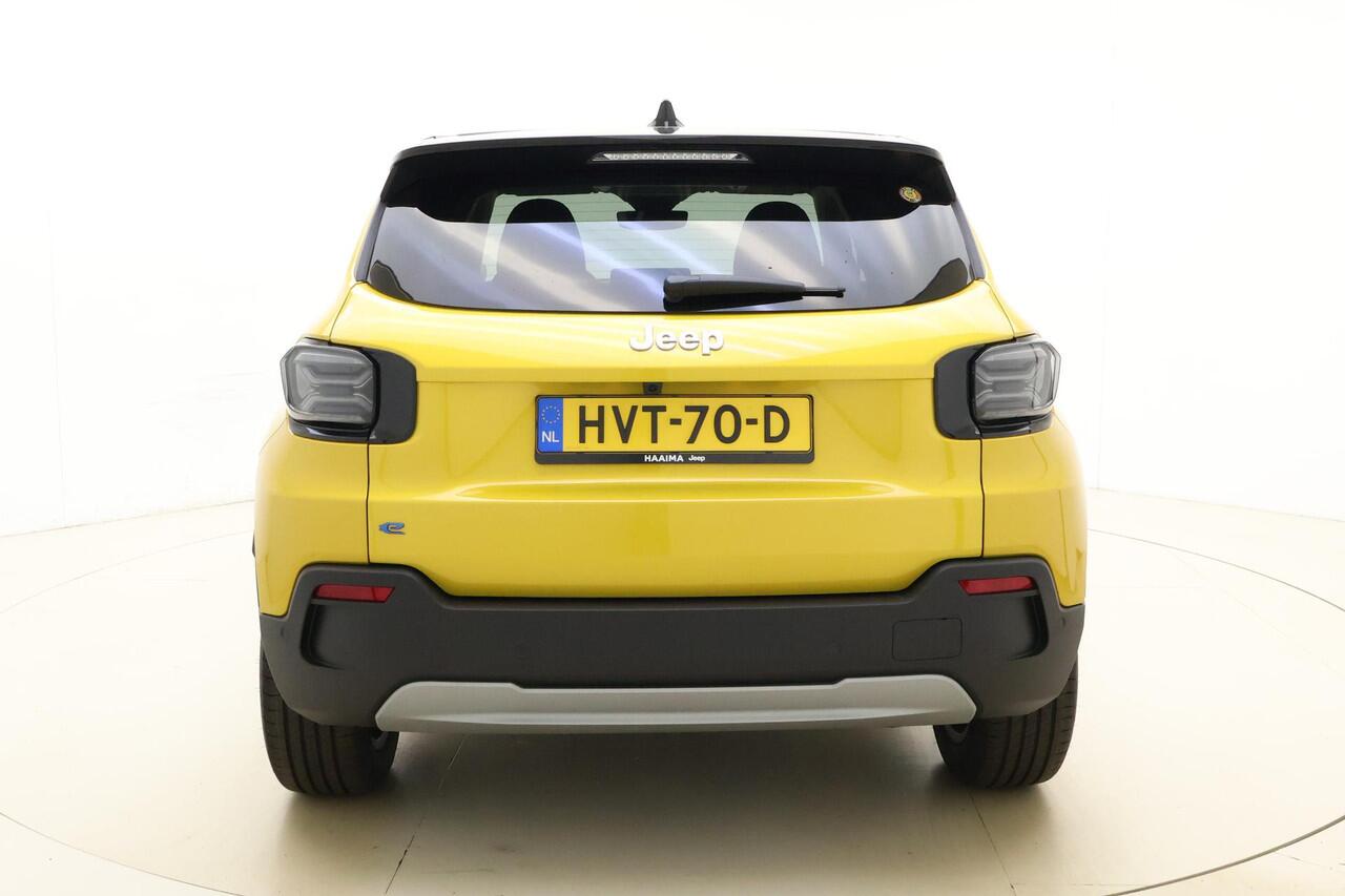 Jeep Avenger Summit 54 kWh | NIEUW | LED Projector koplampen | Navigatie | Camera | Sfeerverlichting | 18'' lichtmetalen velgen | Two-tone lak | Getint glas | Snel leverbaar!