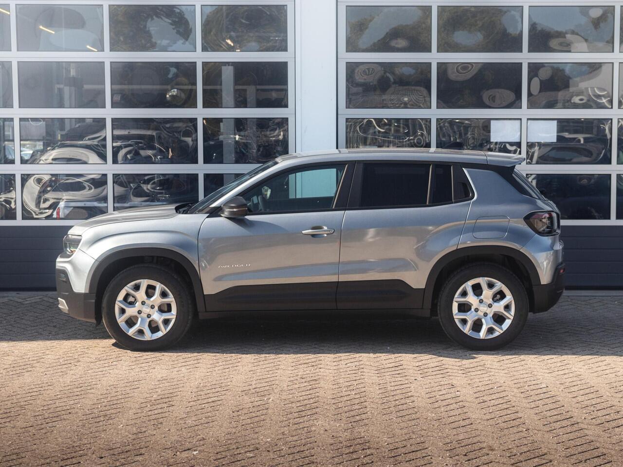 Jeep Avenger Business Edition 54 kWh | Uit voorraad leverbaar | 17% Bijtelling | Winter Pack | Warmtepomp | Apple Carplay | Clima | Keyless | Adapt. Cruise | 17" | Camera