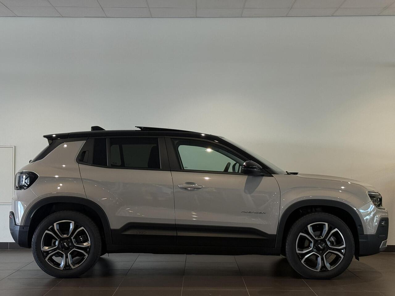 Jeep Avenger Summit EV 54kWh 156pk | PANO | LEDER | STOELVERW. | MASSAGE | NAVI | CAMERA