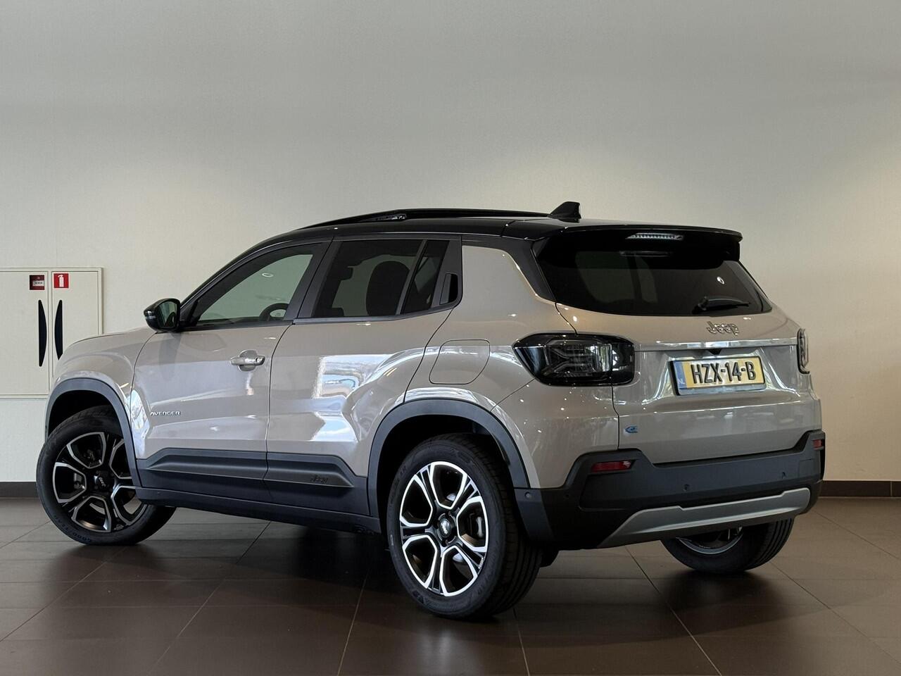 Jeep Avenger Summit EV 54kWh 156pk | PANO | LEDER | STOELVERW. | MASSAGE | NAVI | CAMERA