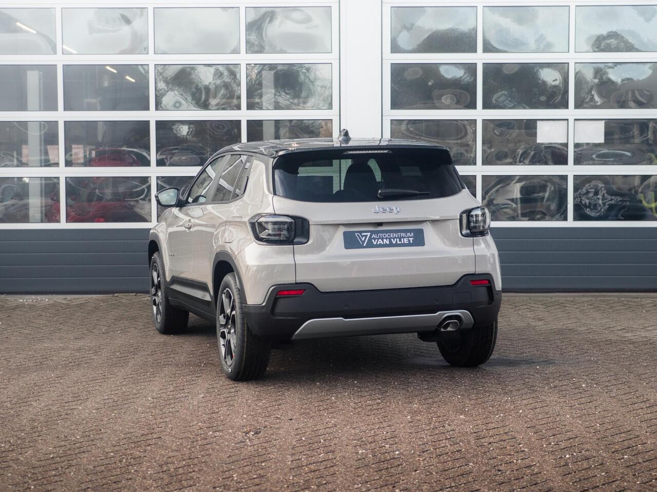 Jeep Avenger 1.2 e-Hybrid Summit | Uit voorraad leverbaar | Winter Pack | Infotaiment&Convenience Pack | Bicolore