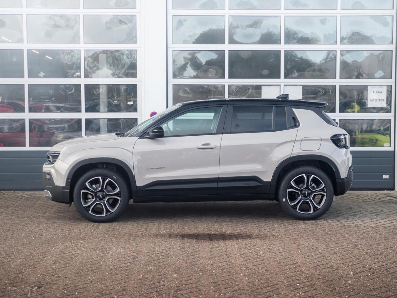 Jeep Avenger 1.2 e-Hybrid Summit | Uit voorraad leverbaar | Winter Pack | Infotaiment&Convenience Pack | Bicolore