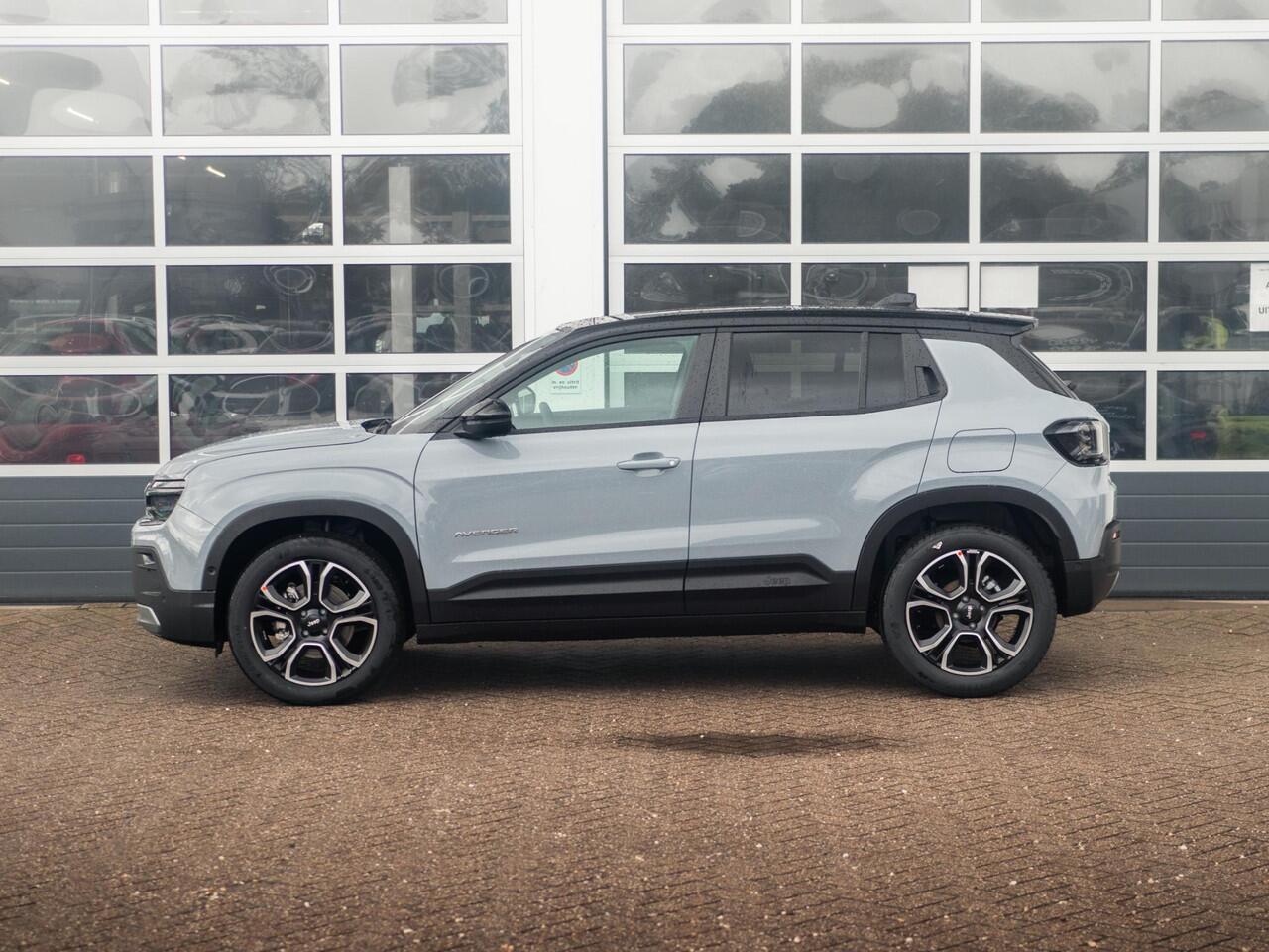 Jeep Avenger 1.2 e-Hybrid Summit | Uit voorraad leverbaar | Winter Pack | Schuif/Kanteldak | Infotaiment&Convenience Pack | Bicolore