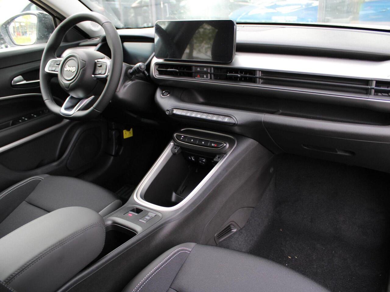 Jeep Avenger Summit 54 kWh VOORRAAD KORTING