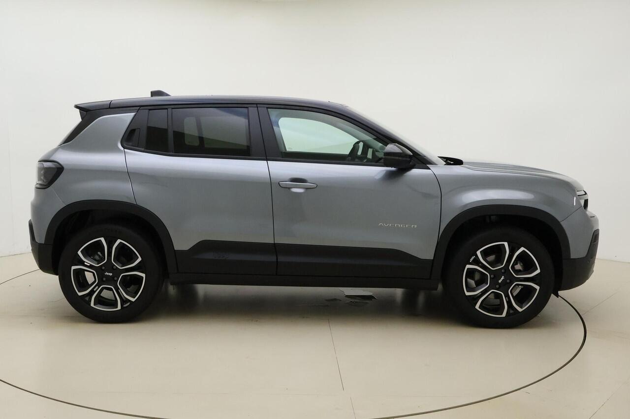 Jeep Avenger 1.2 e-Hybrid Summit | Panoramadak | Adaptive Cruise Control | JBL Audio | Stoelverwarming | Trekhaak | Climate Control | Navigatie | Elektrische achterklep
