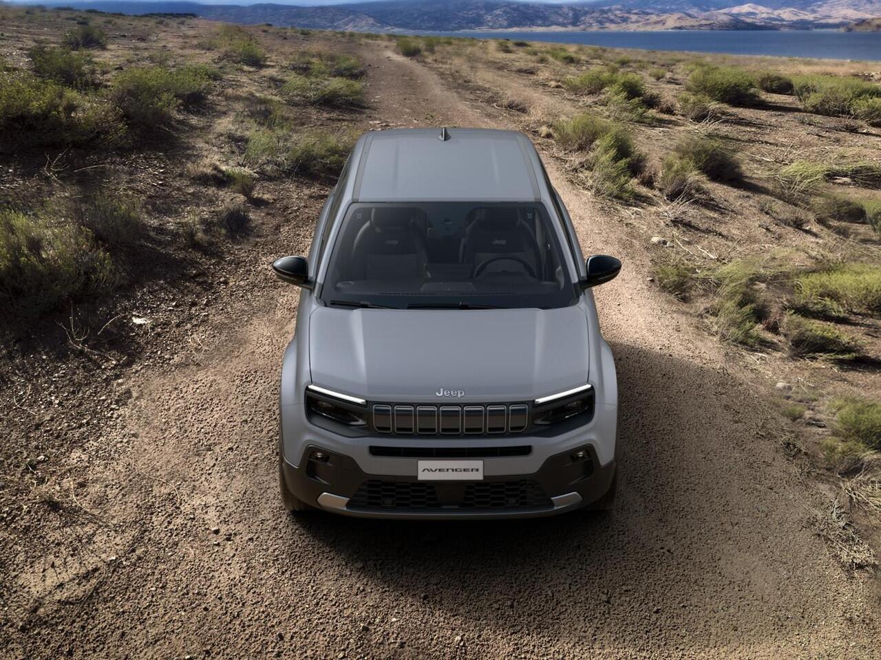 Jeep Avenger Summit 54 kWh | Infotainment&Convenience Pack & Warmtepomp | Winter Pack | Storm Grey