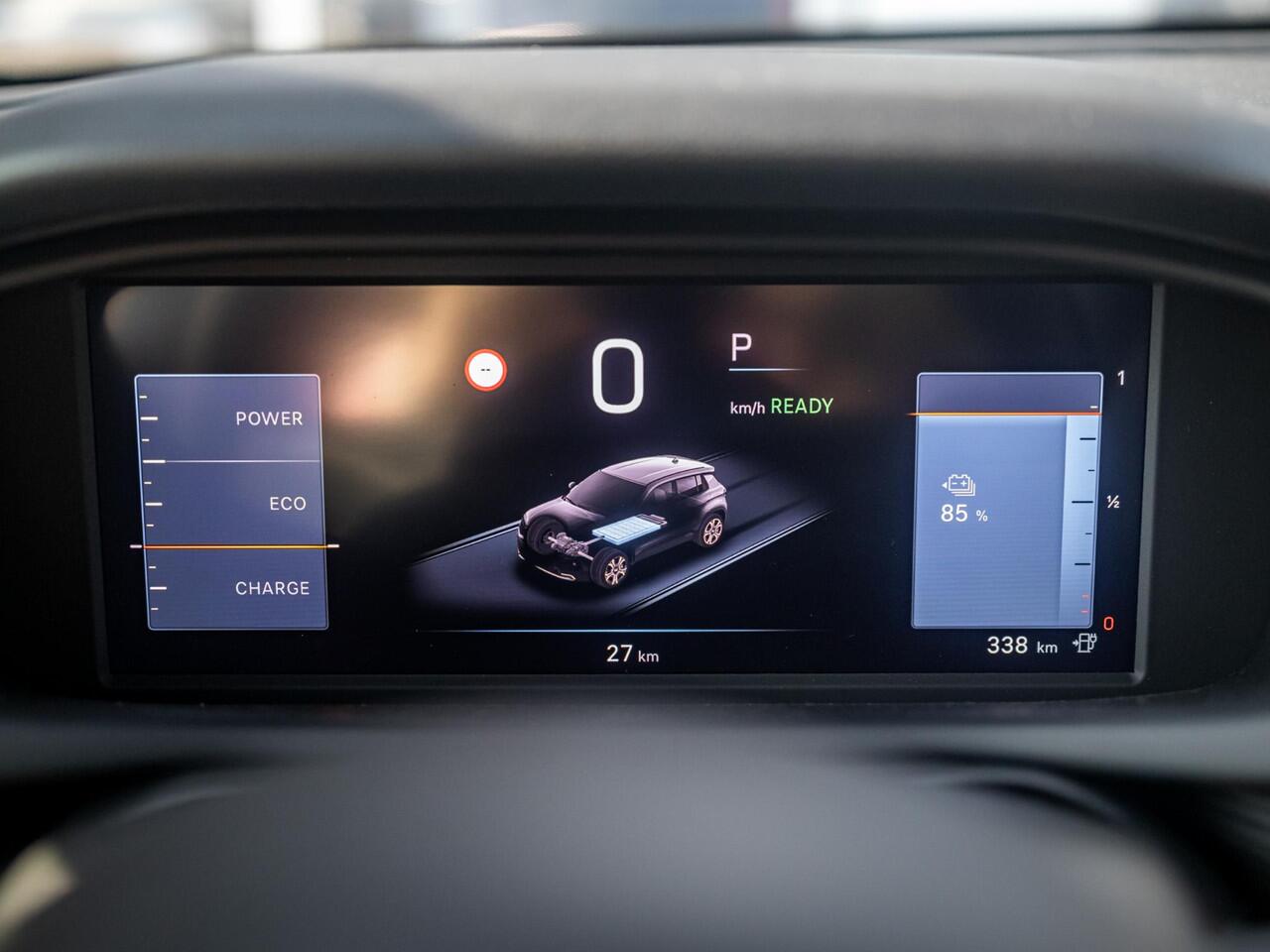 Jeep Avenger Business Edition 54 kWh | Uit voorraad leverbaar | 17% Bijtelling | Winter Pack | Warmtepomp | Apple Carplay | Clima | Keyless | Adapt. Cruise | 17" | Camera