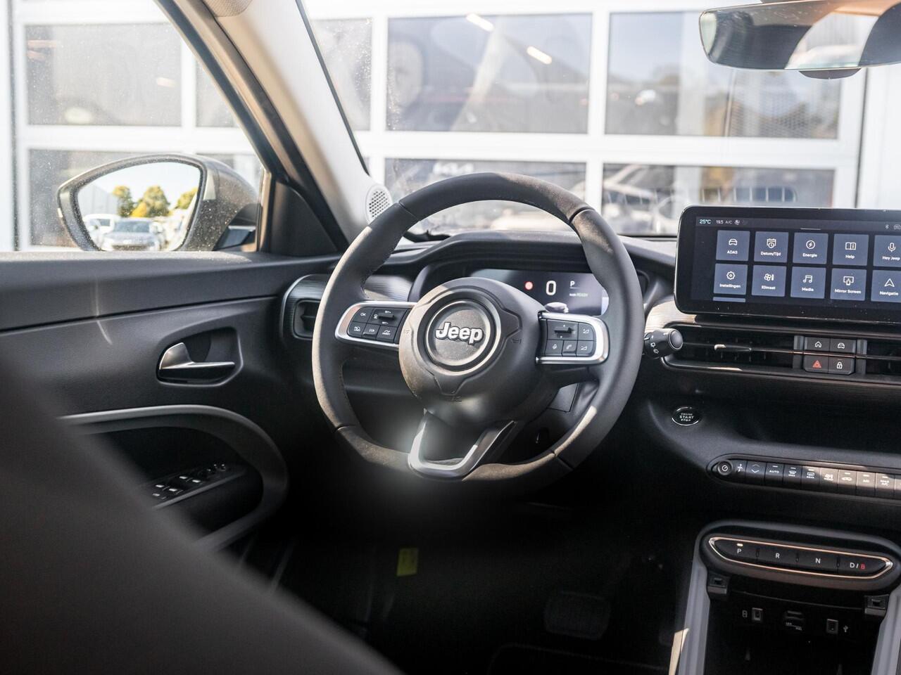 Jeep Avenger Business Edition 54 kWh | Uit voorraad leverbaar | 17% Bijtelling | Winter Pack | Warmtepomp | Apple Carplay | Clima | Keyless | Adapt. Cruise | 17" | Camera