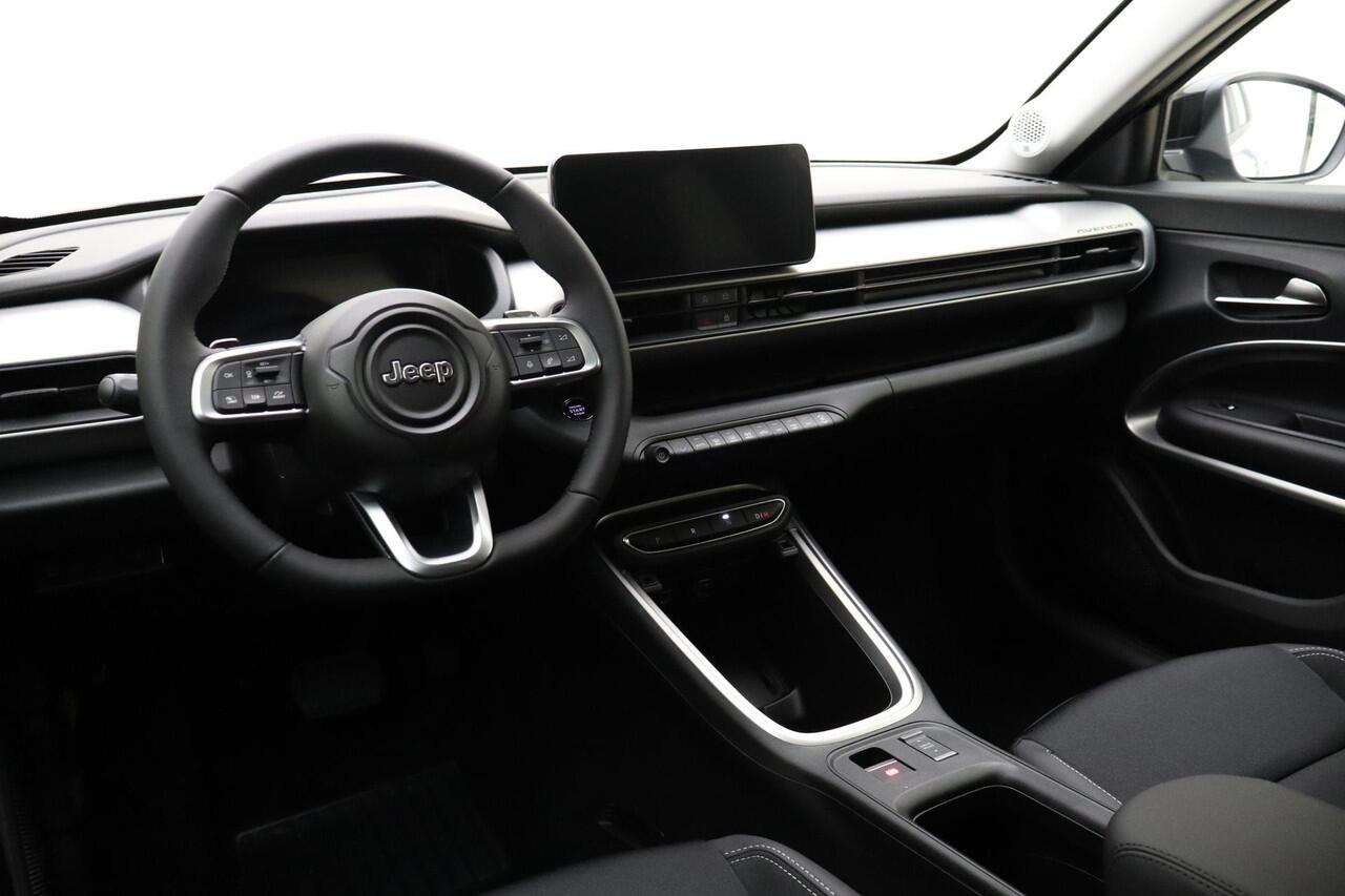 Jeep Avenger 1.2 e-Hybrid Summit | Automaat | Navigatie | Elektrische achterklep | Led koplampen | 18'' Licht metalen velgen | Two-tone lak |
