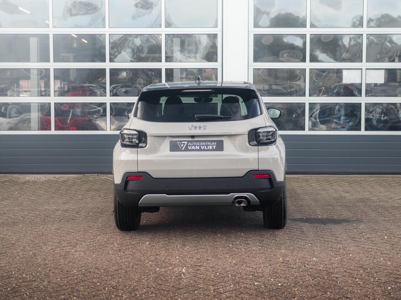 Jeep Avenger 1.2 e-Hybrid Summit | Uit voorraad leverbaar | Winter Pack | Infotaiment&Convenience Pack | Bicolore