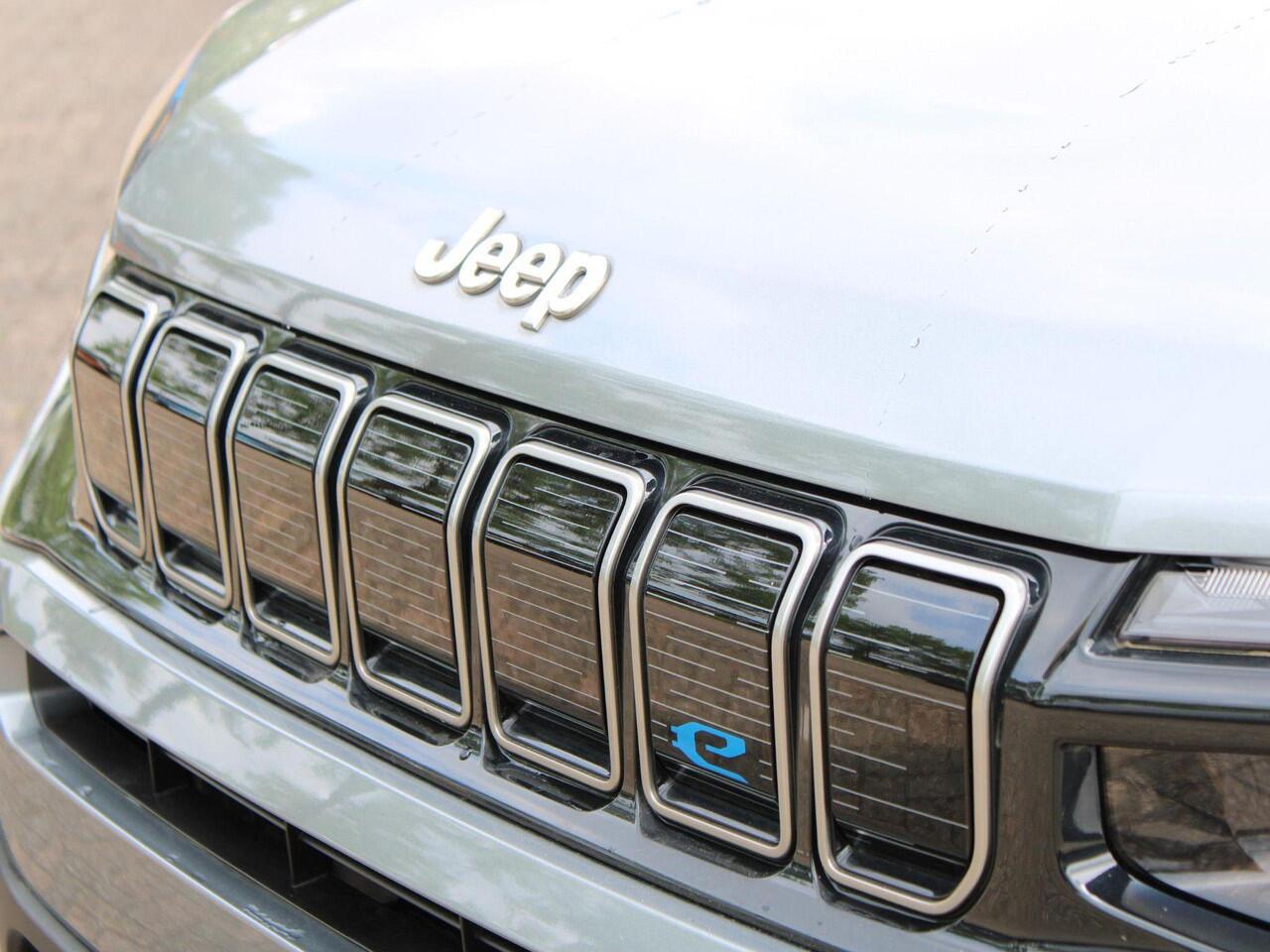 Jeep Avenger Summit 54 kWh VOORRAAD KORTING