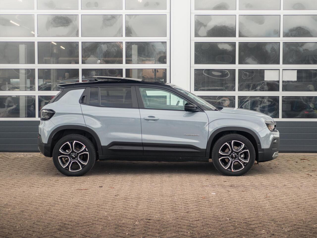 Jeep Avenger Summit 54 kWh | SOH 98,3% | 17% Bijtelling | Leder & Winter Pack | Schuif/Kanteldak | Infotainment & Convenience Pack