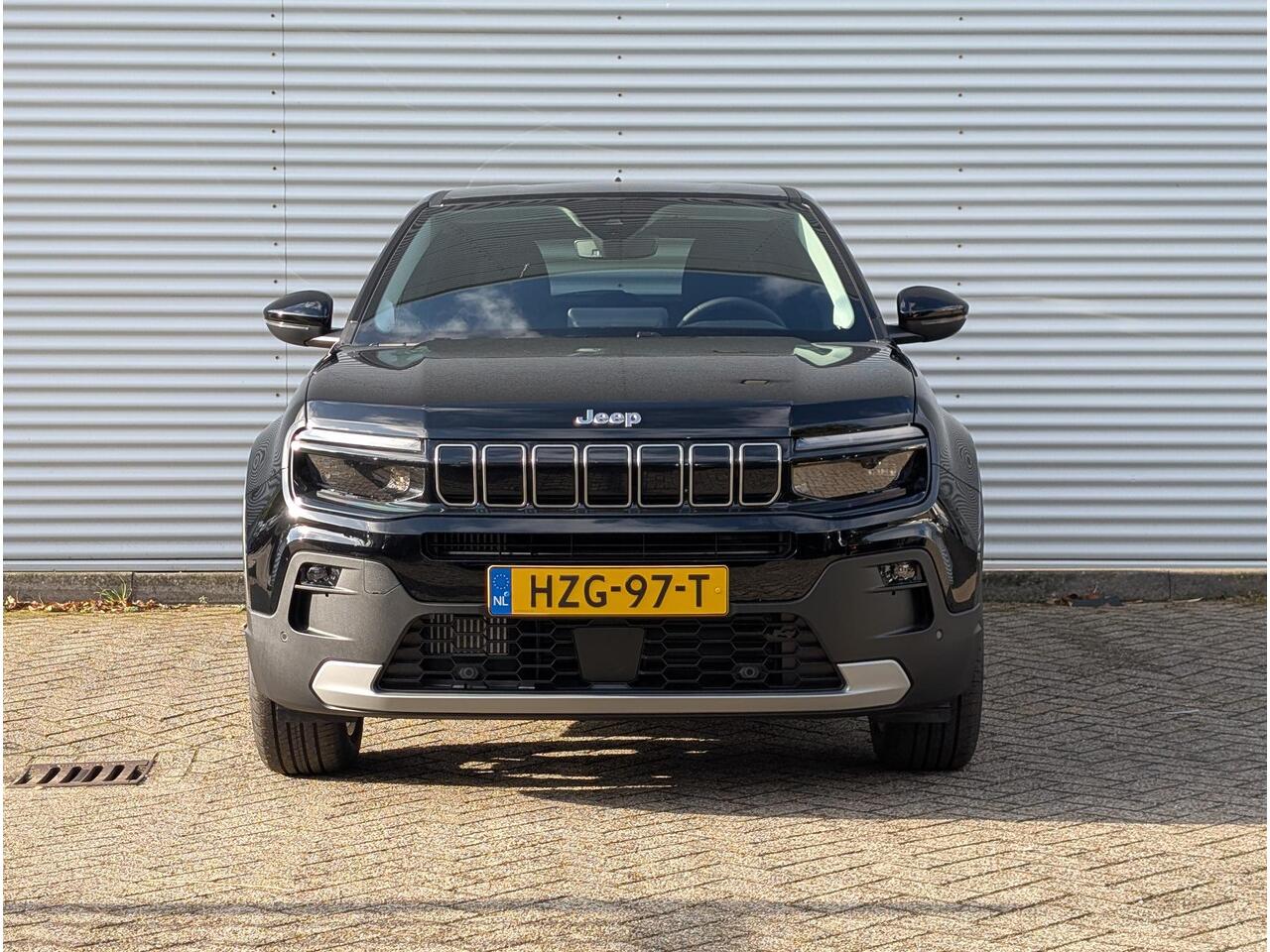 Jeep Avenger Summit 1.2 e-Hybrid 110pk e-DCS6 | STOELVERW. | KEYLESS | CAMERA | NAVI | APPLE CARPLAY / ANDROID AUTO