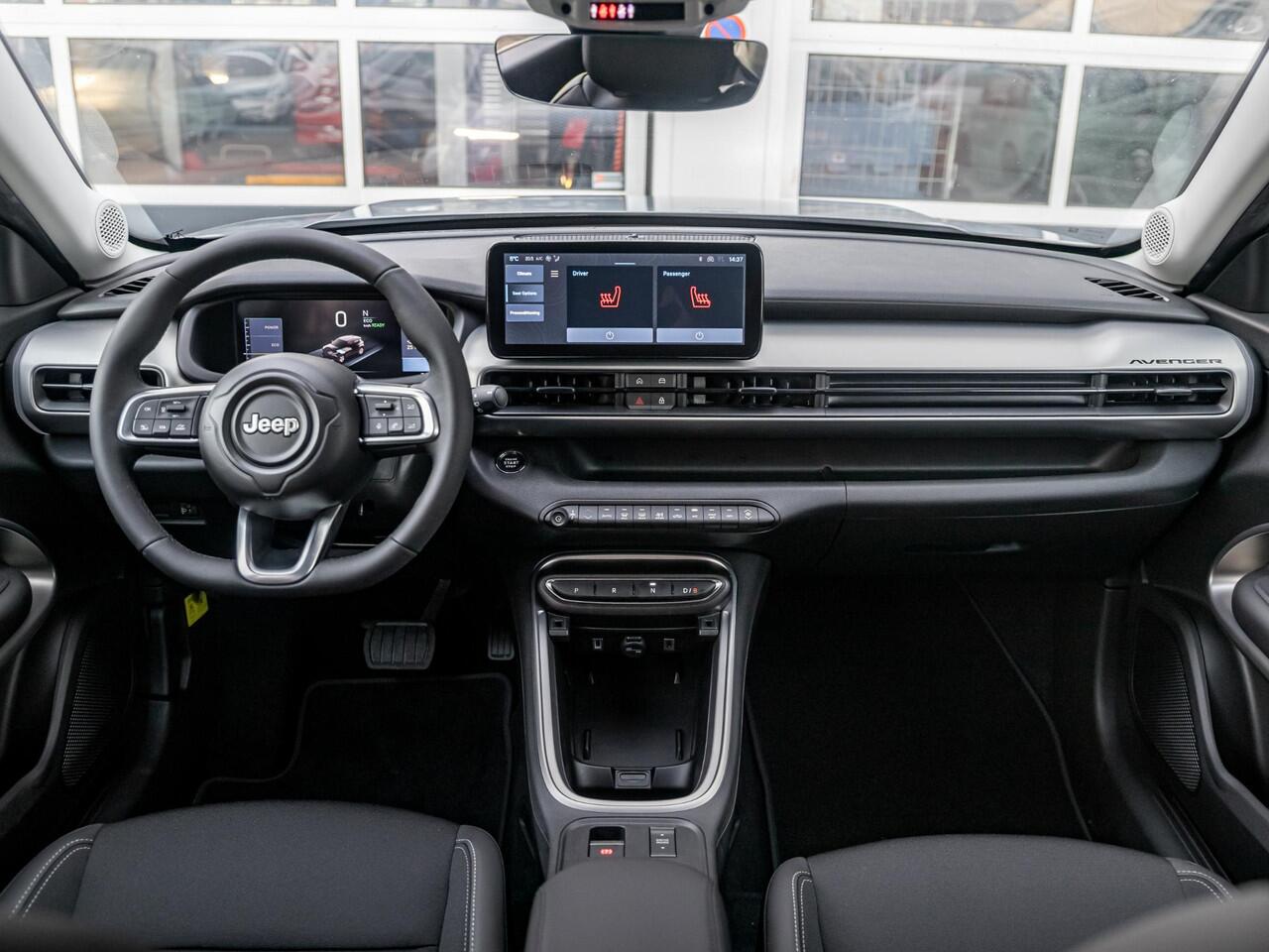 Jeep Avenger Summit 54 kWh | Infotainment&Convenience Pack | Warmtepomp | Winter Pack | Storm Grey