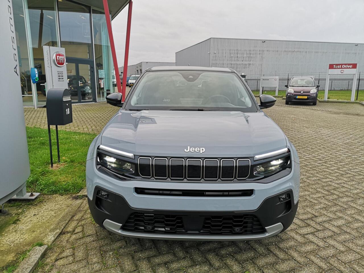 Jeep Avenger 1.2 Summit | Camera | Stoelverwarming | Carplay | JBL soundsystem | Massage | Leder