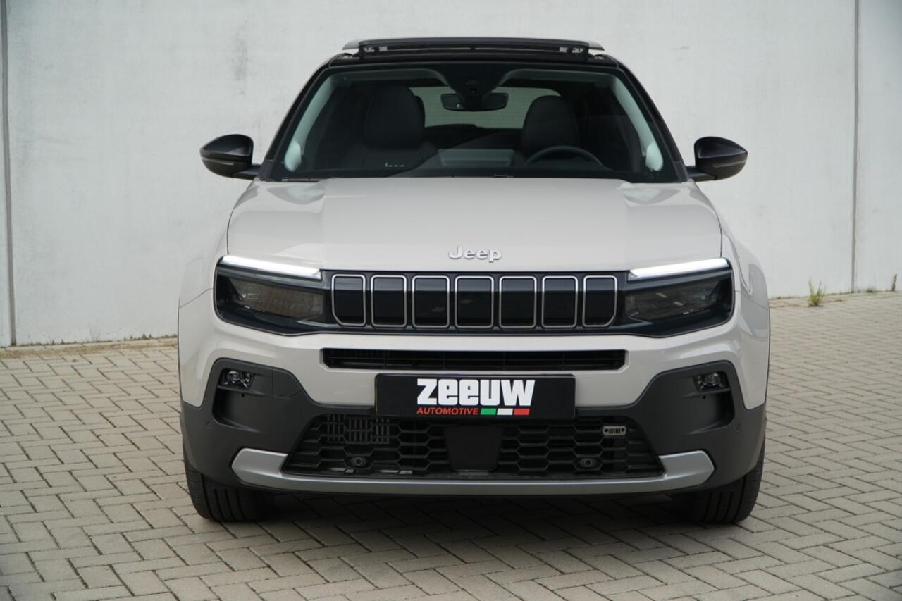 Jeep Avenger Summit 54kWh | Pano | Infotainment | Winter | Camera | 18"