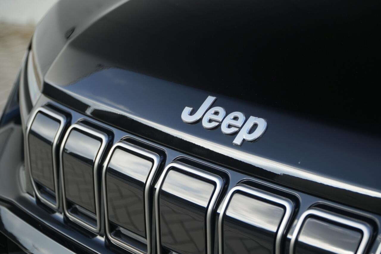 Jeep Avenger Summit 54kWh | Infotainment | Winter | Navi | 18"