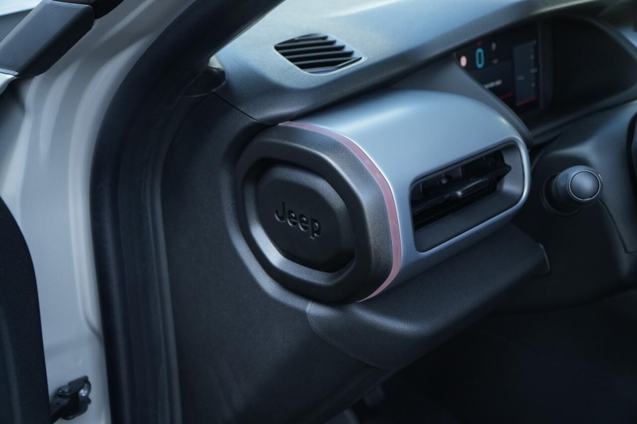 Jeep Avenger 1.2 e-Hybrid Summit | Navi | JBL | Camera | Winter | 18"