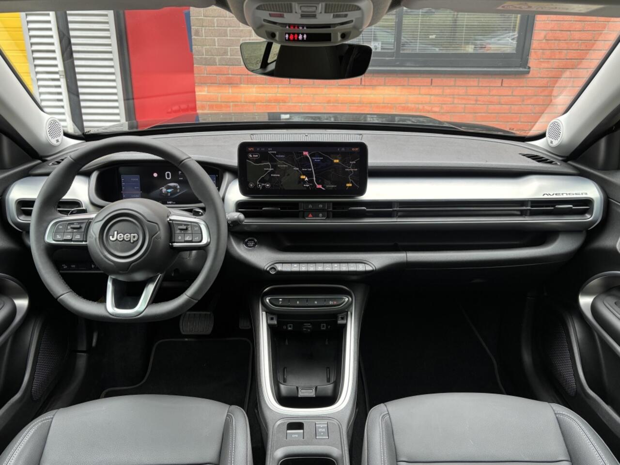 Jeep Avenger 1.2 e-Hybrid Summit Pano JBL Leder Navi Massage 360°